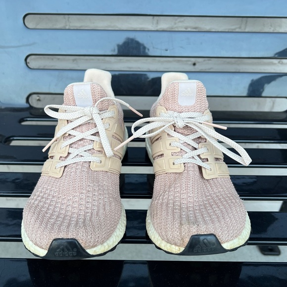 Adidas Ultra Boost - Picture 4 of 7